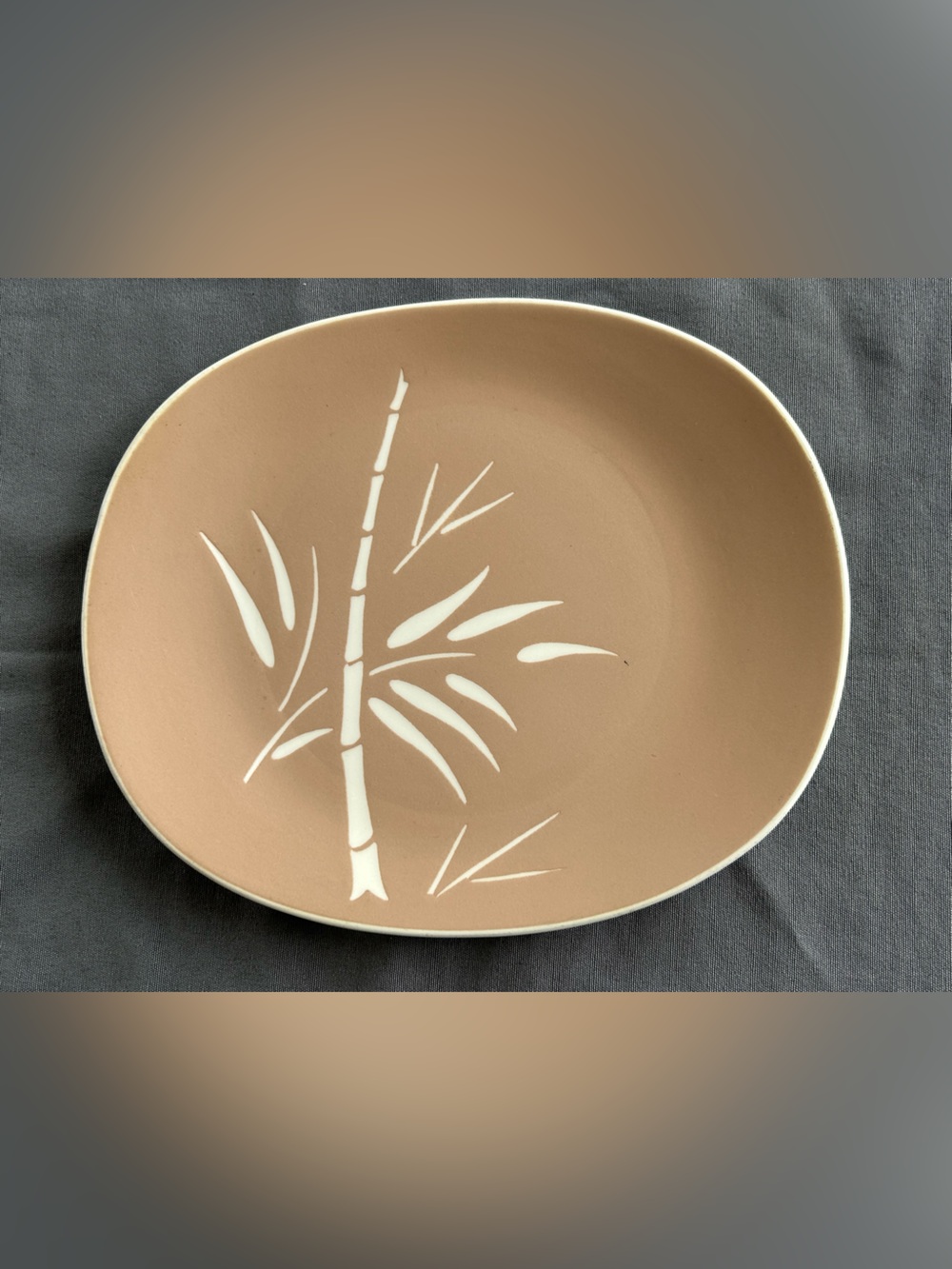Homer Laughlin Tan Dinner Plate with White Bamboo Design